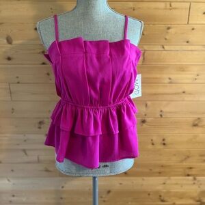 Women's NWT Mod On Trend Magenta Pink Ruffle Top L
